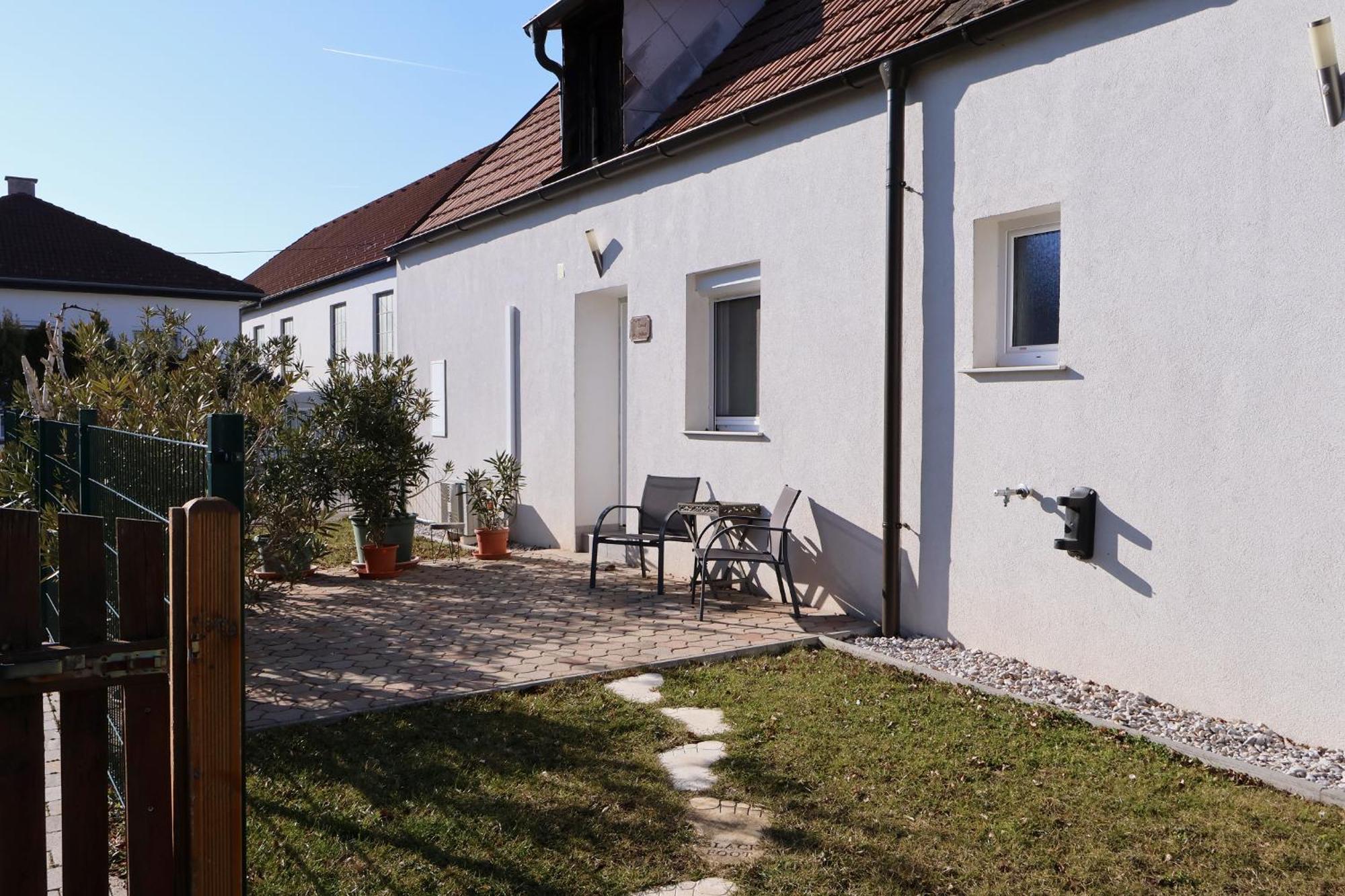 See Appartements Auszeit Mörbisch am See Esterno foto